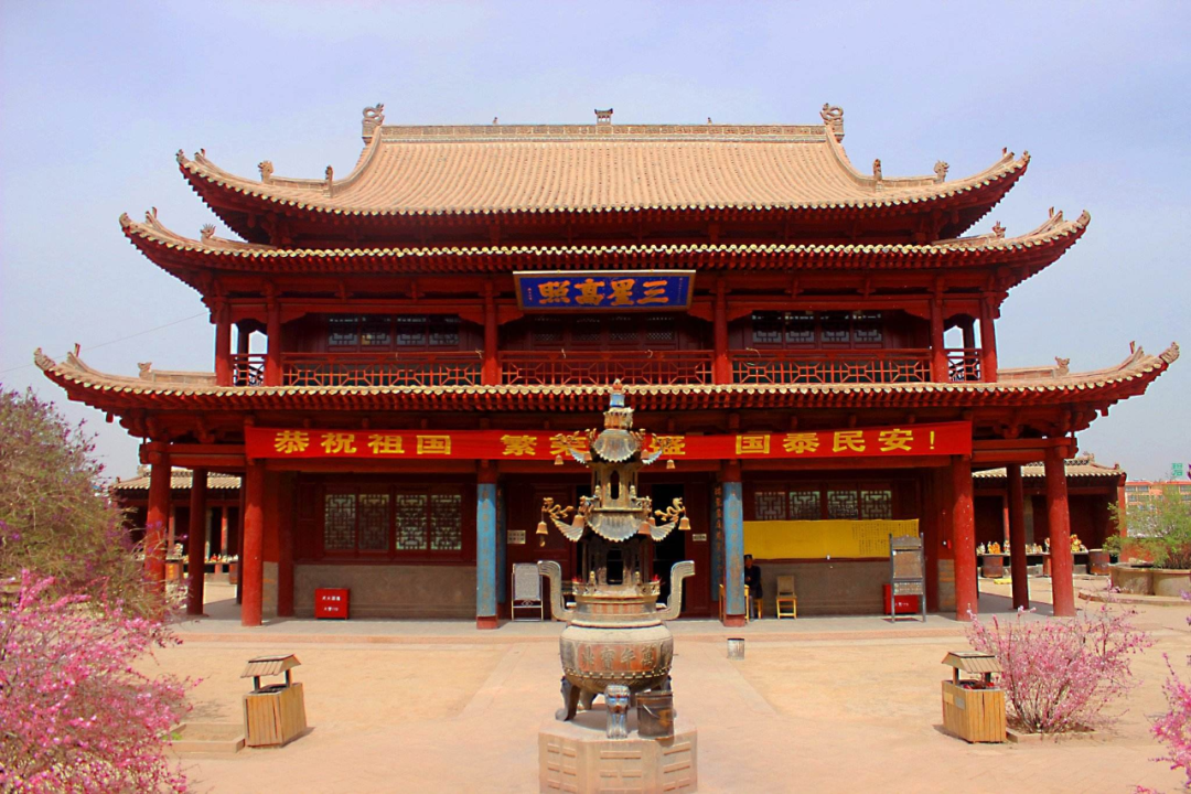 甘肃近现代代表性建筑:雷台观