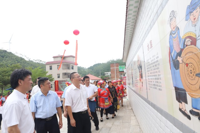 湛江市民族团结进步宣传月仪式暨民族团结进步宣传“进乡镇”活动