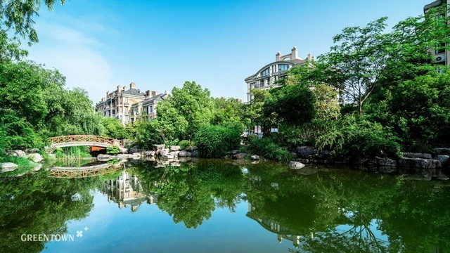 城  于2005年完全交付# 上海绿城   于2004年首次交付#杭州紫桂花园