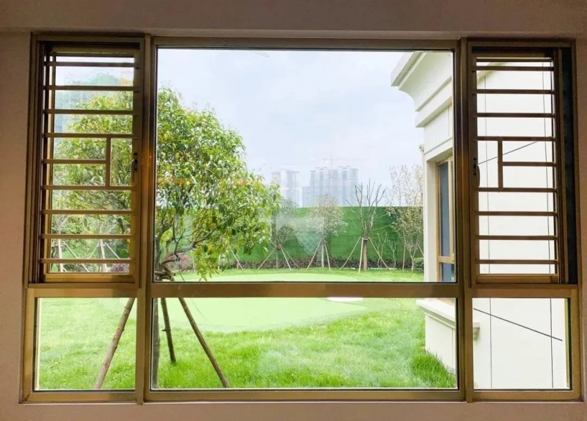 美观实用兼享私密舒居,奢享阔景美宅的宽幕视界在降低紫外线透过率的