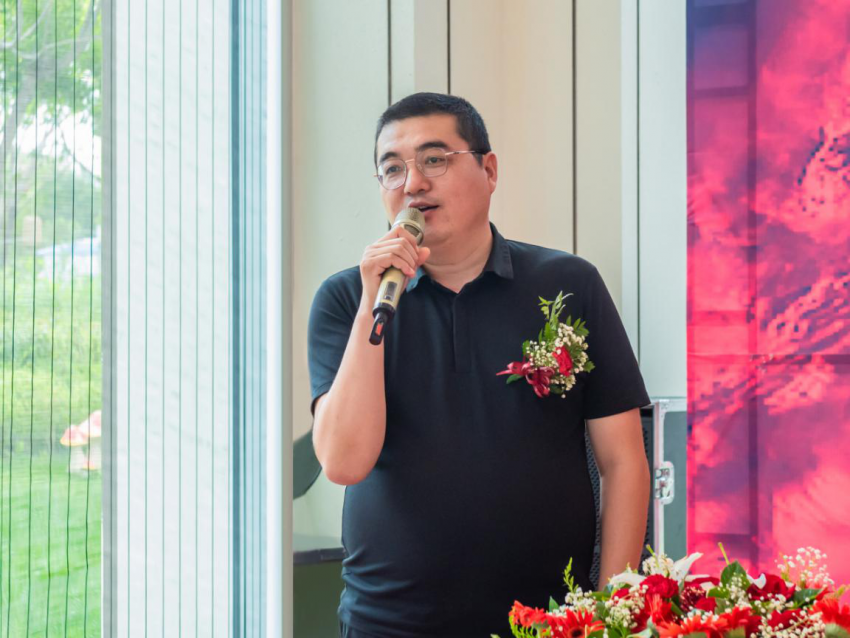 (新疆盛世联广房地产策划顾问有限公司董事长【吴永先生】)