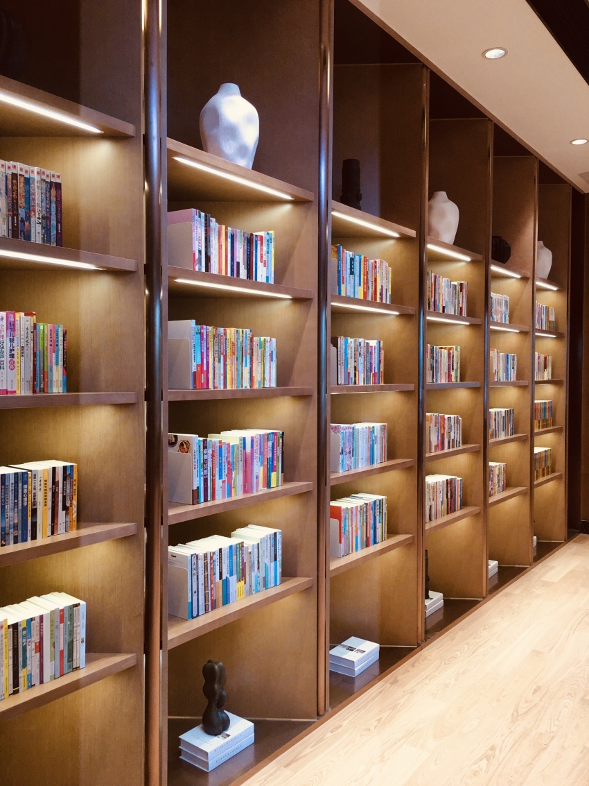 不建售楼处却建图书馆 首开均价仅为6000 ?