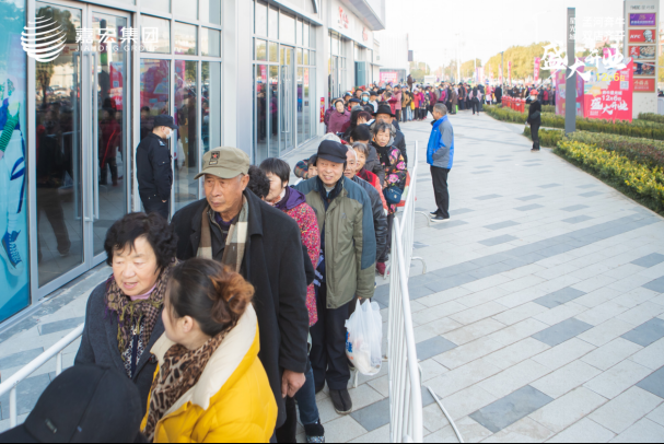 双店齐开燃爆全城嘉宏集团孟河奔牛星光城盛大开业