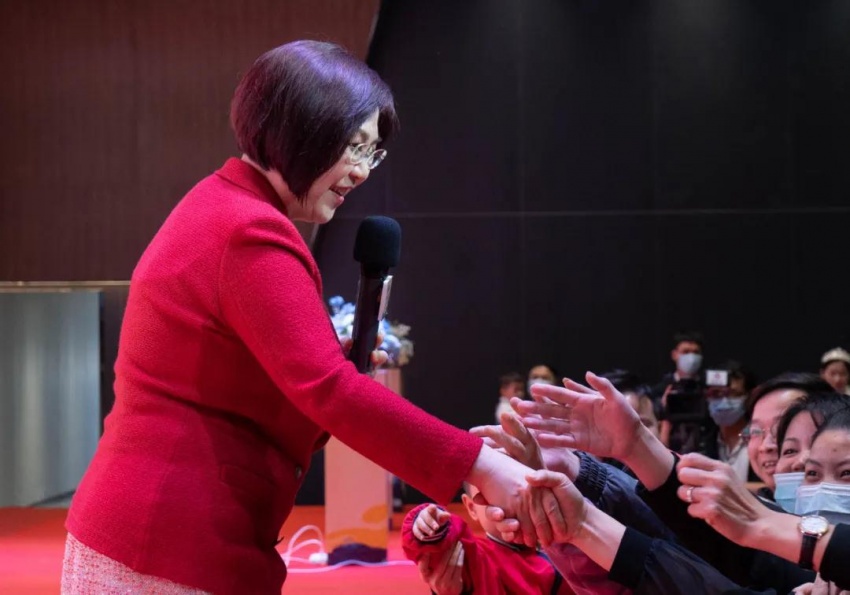 香港名家麦玲玲亲临评鉴,钧明城金牌户型掀热潮!