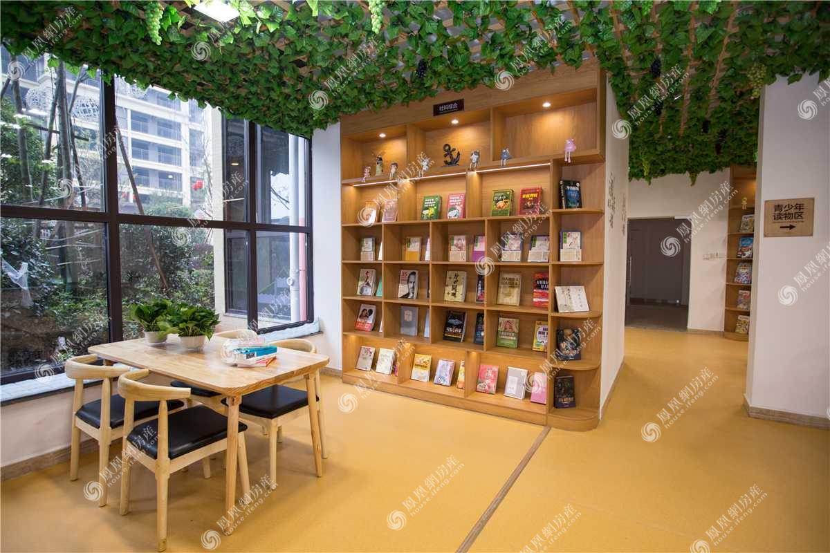 金钟武广新城图书馆