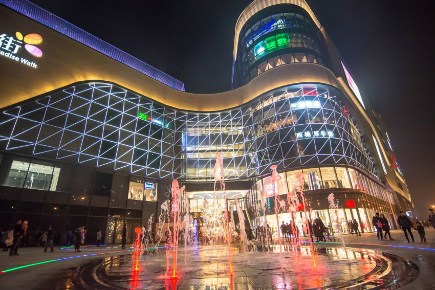 就连绍兴人更为熟悉的杭州"金沙天街","滨江天街",也分别接入地铁1号