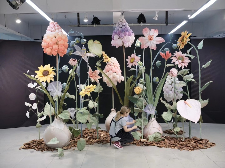 6月13日「花样时光 共赴美好」纸艺展&花艺展沈阳首映现场特设阿南