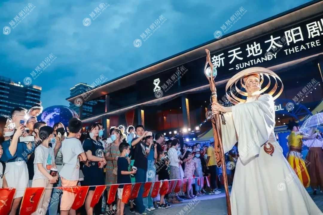 新天地购物中心实景图