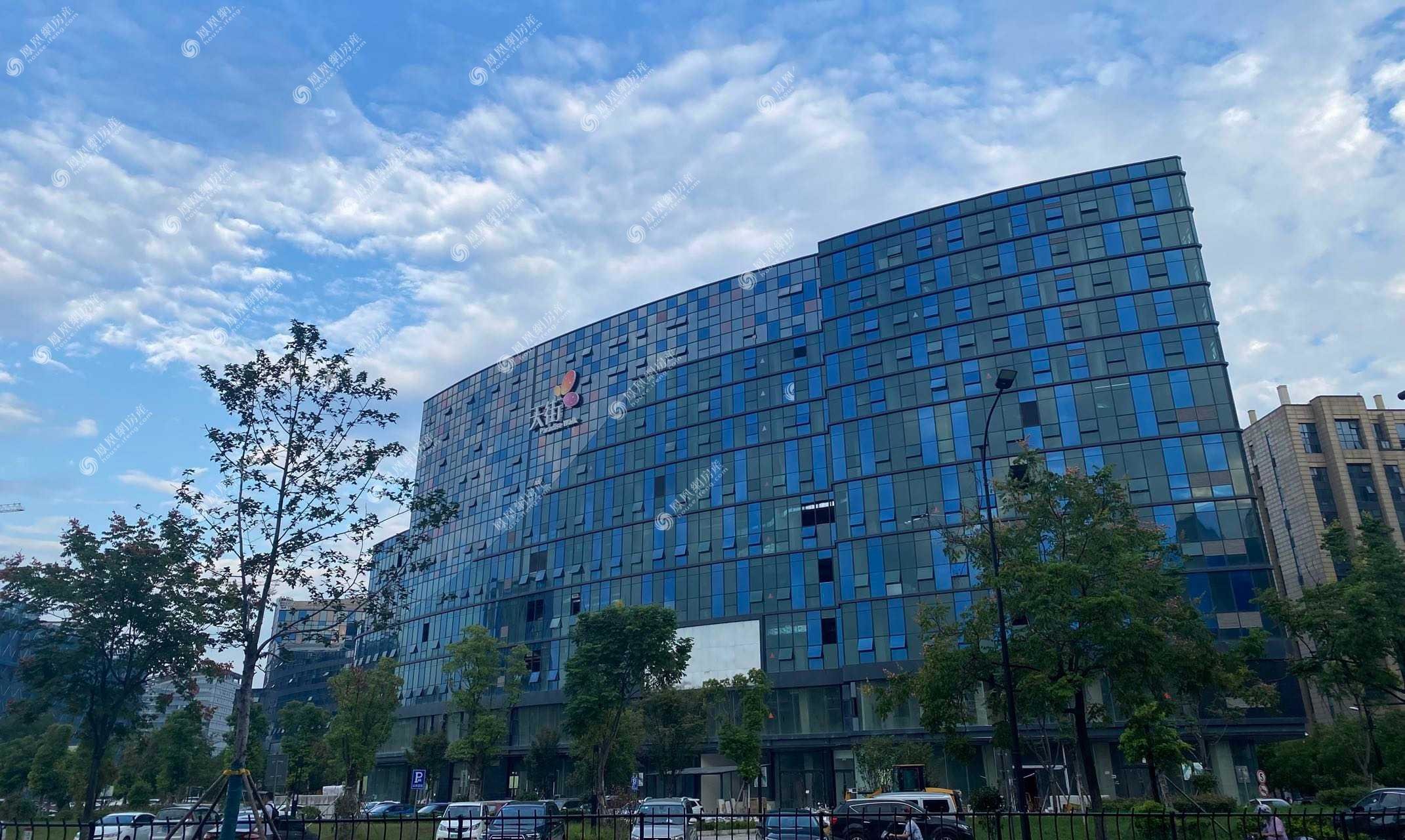 龙湖国芳天街