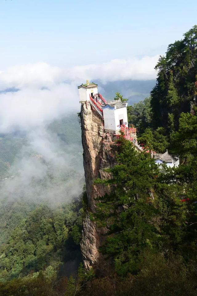中国最险的6大寺庙壁立千仞第4座无人登顶