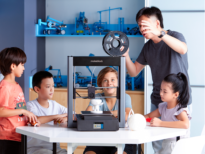 童心制物发布多功能3d打印机,整合软硬件创新课堂教学新方式