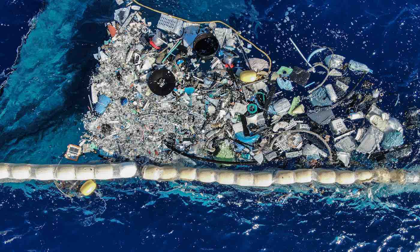 (ocean cleanup)是荷兰的一个非营利组织,他们致力于清除海洋塑料垃圾