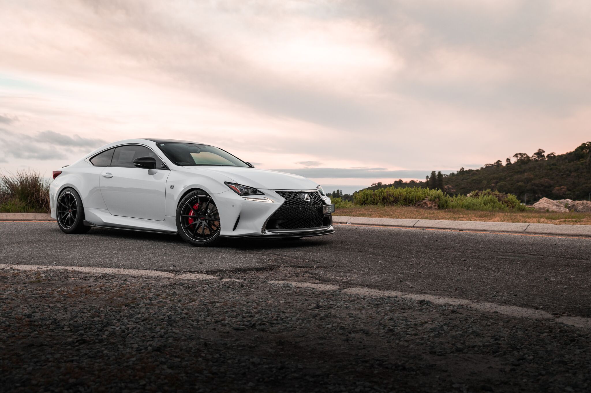 拒绝花里胡哨,轻改雷克萨斯rc350尽显简约美