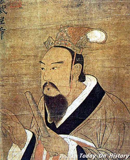 为萧齐代宋及政权的巩固起了积极的作用,因此深为萧道成与萧赜所倚重