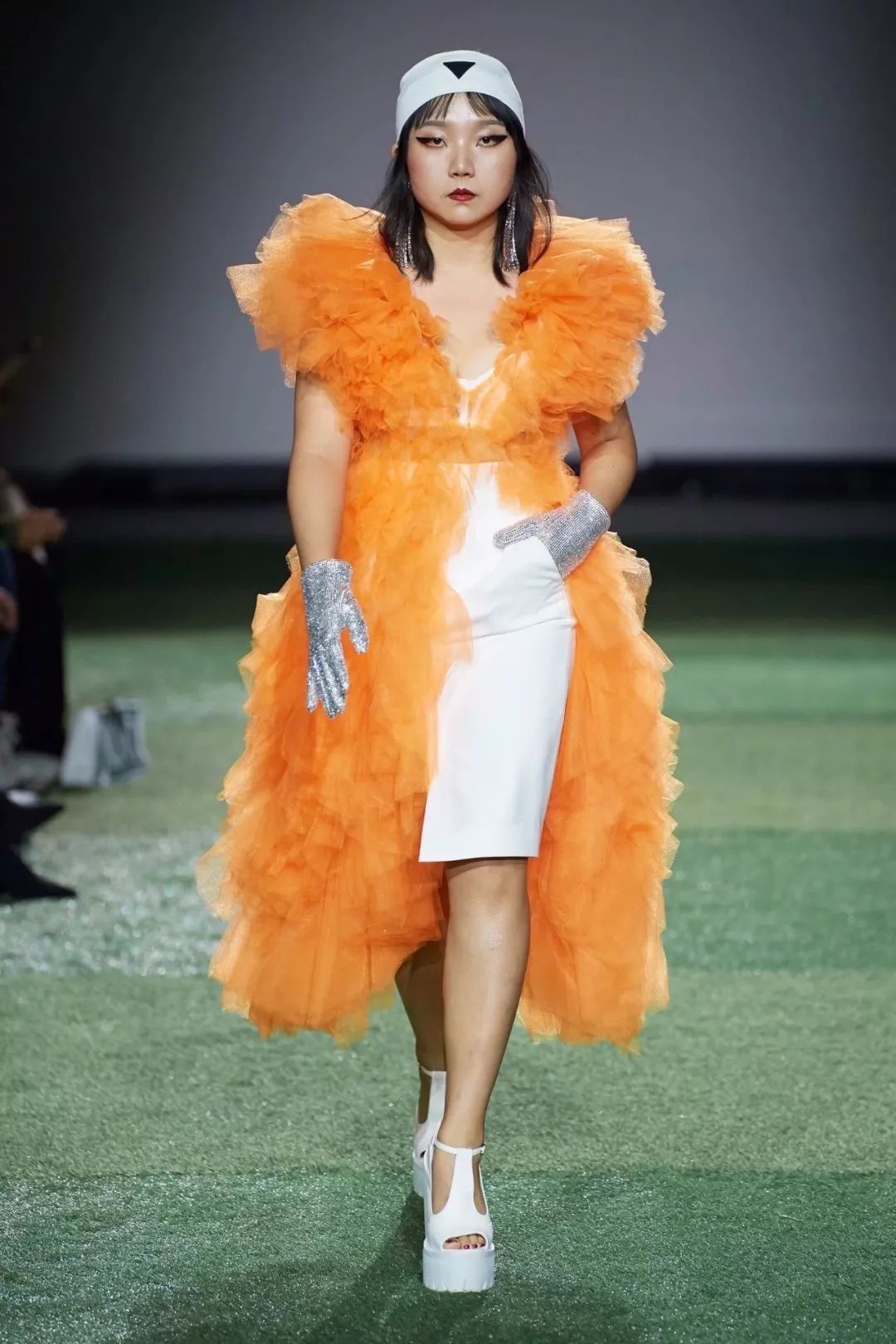 设计师卜柯文:诠释新女性主义群像 | 设计π