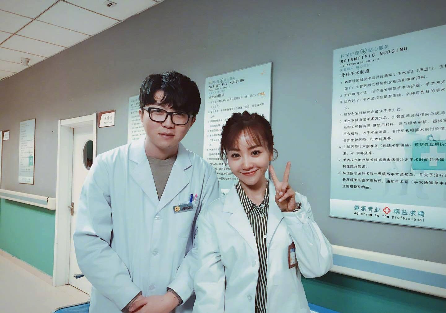 毛不易自曝差点成了男护士,从穷学生到当红艺人,他是如何做到的?