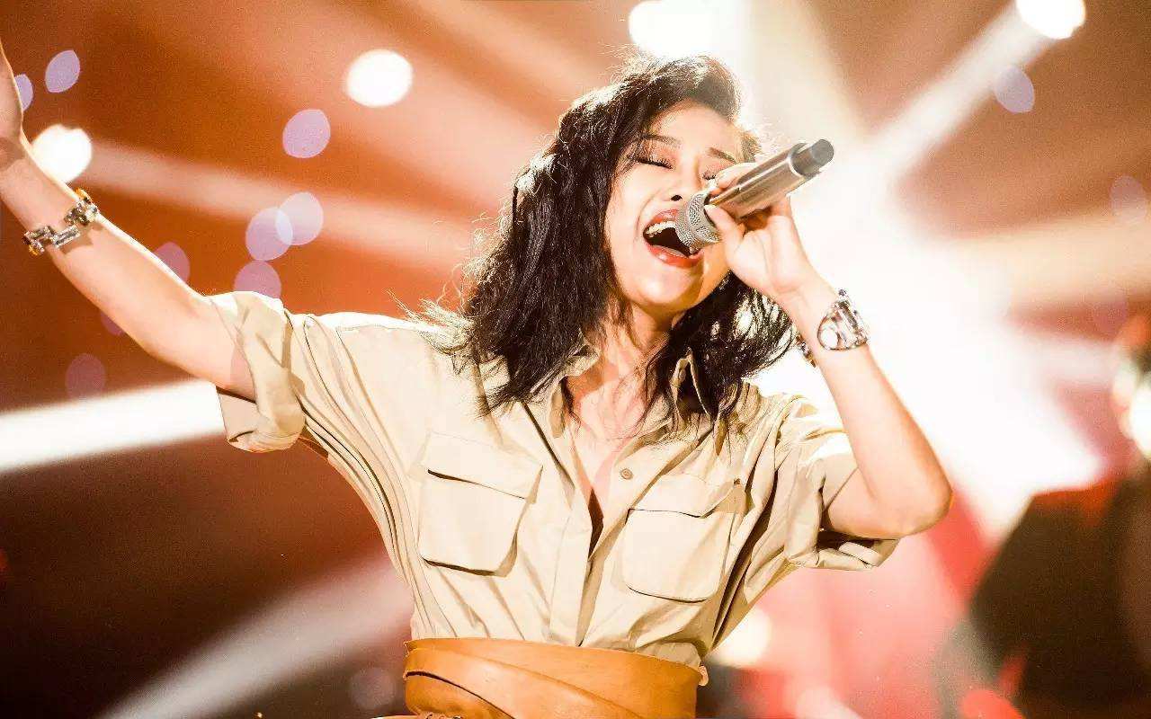 十位华语女歌手一人一首"海豚音"