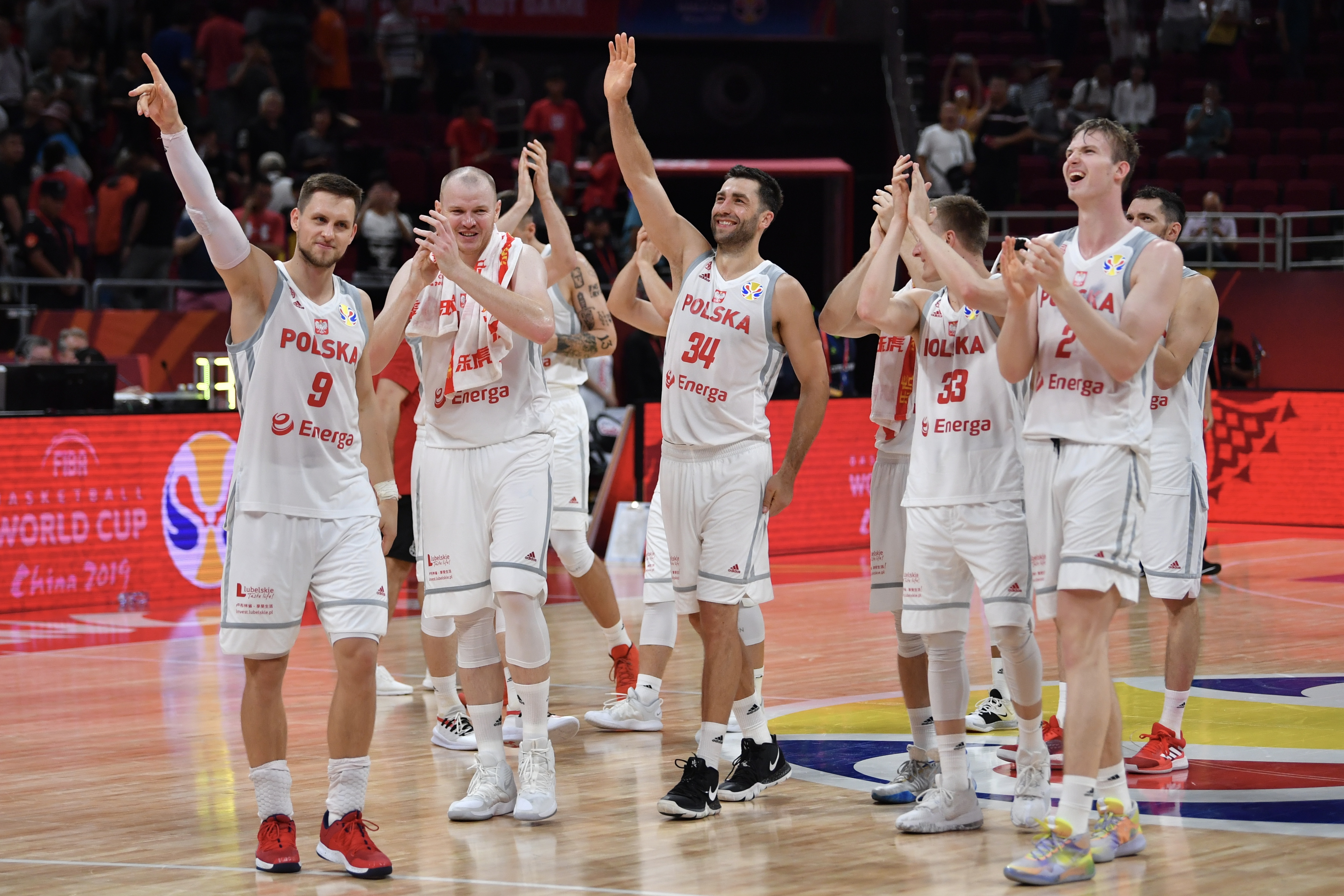 波兰男篮全胜晋级科特迪瓦三战皆墨垫底