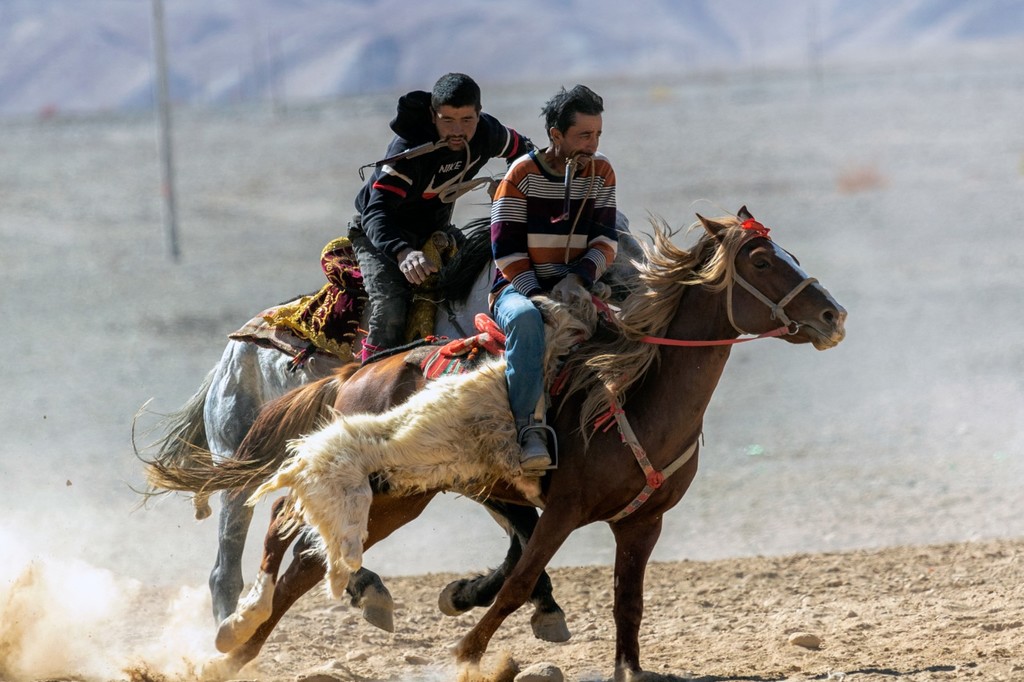 狂野南疆的塔吉克民族叼羊
