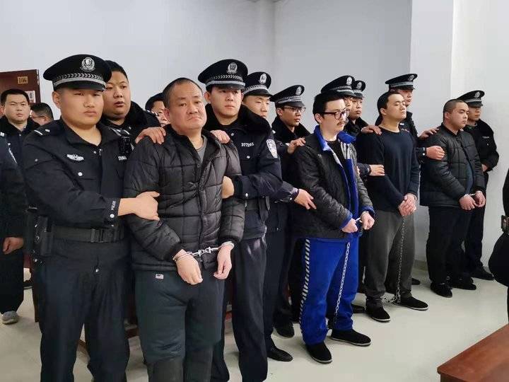 数罪并罚冠县宗万新等8人黑社会性质组织犯罪案一审宣判