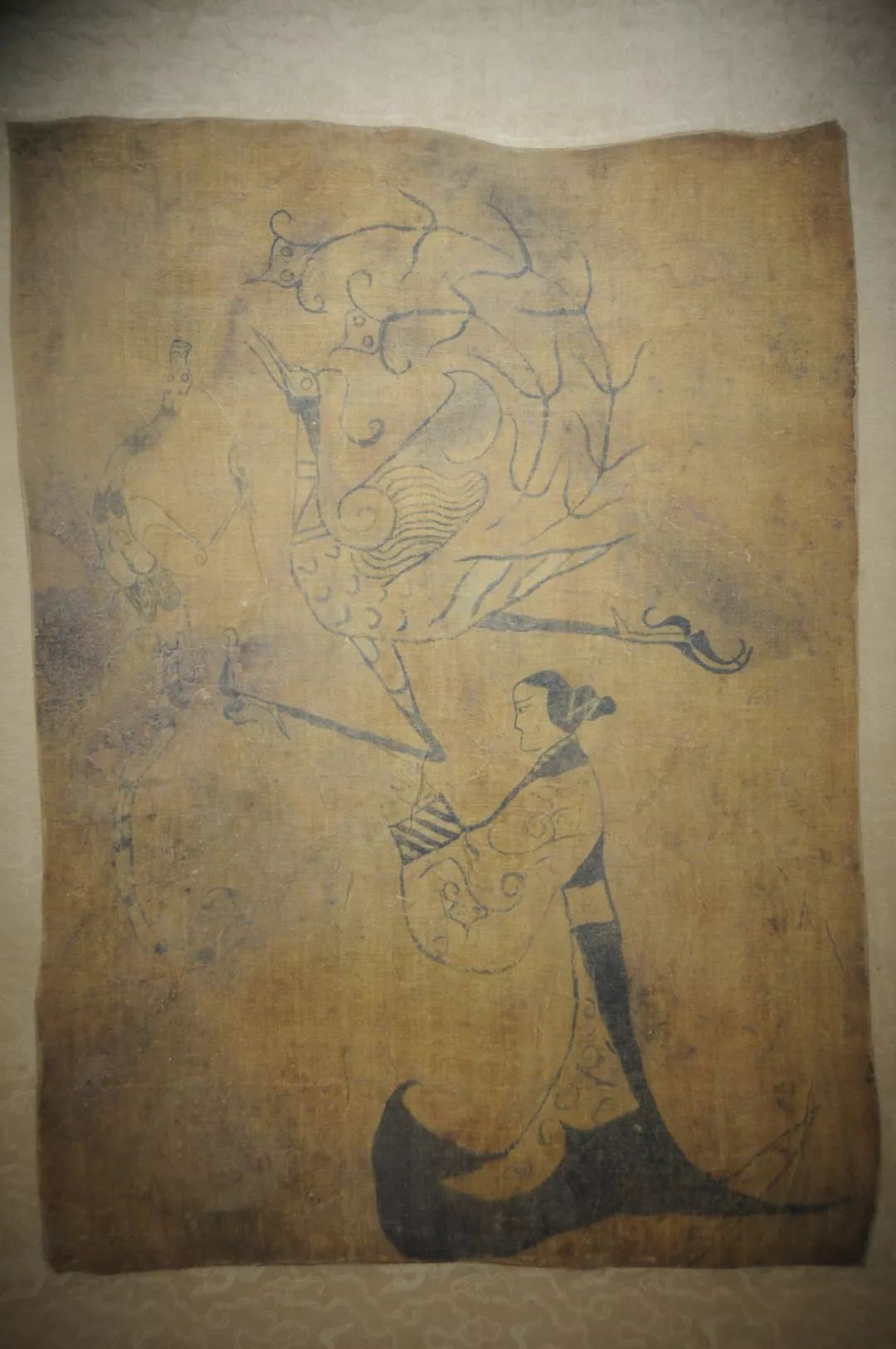 人物龙凤帛画每日一图