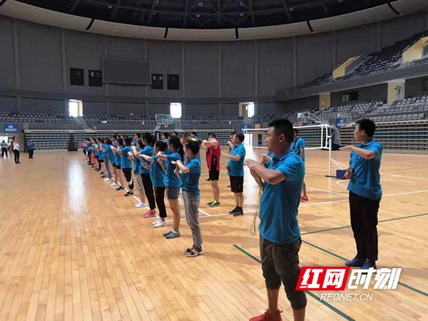 名师授课 衡阳气排球社会体育指导员,裁判员培训班开班