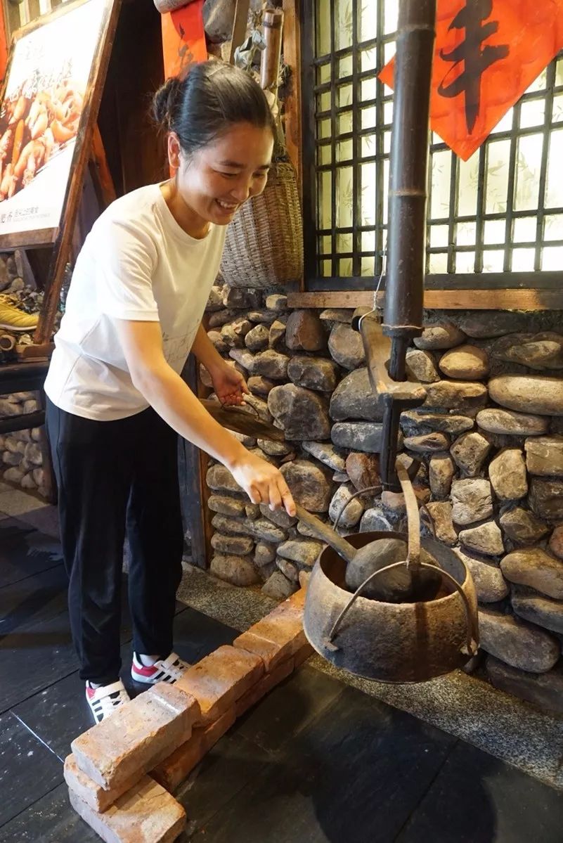 贾哥土菜王恒大店开业!最土农家本味,听见田埂上的歌谣