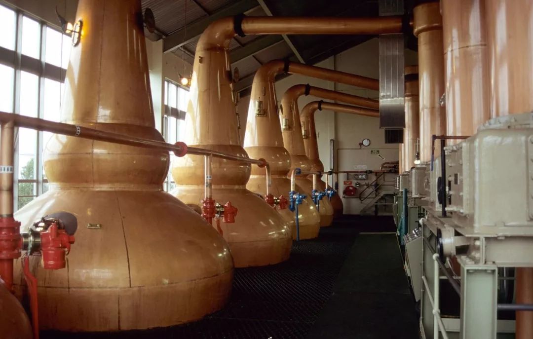 那些年草率关掉威士忌酒厂的老板们现在不后悔吗