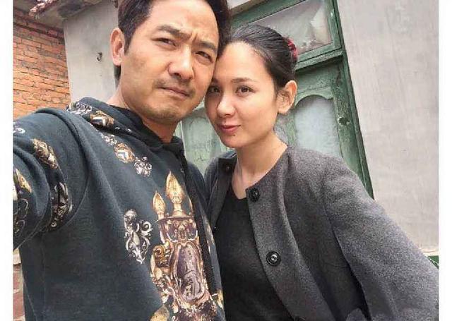 郭晓东豪宅奢华考究卫生间圆形浴缸个性十足