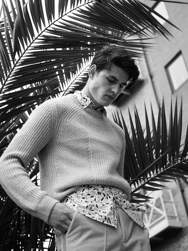 出道四年法国男模victorperr从小鲜肉变成了如今的小狼狗