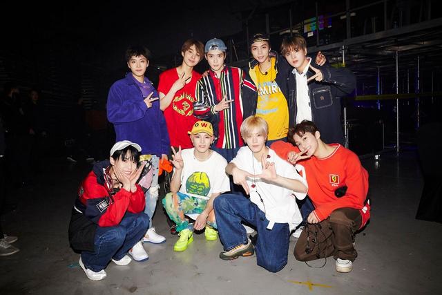 尽享nct 127首次单独演唱会跃然实况!来感受少年的火热青春!