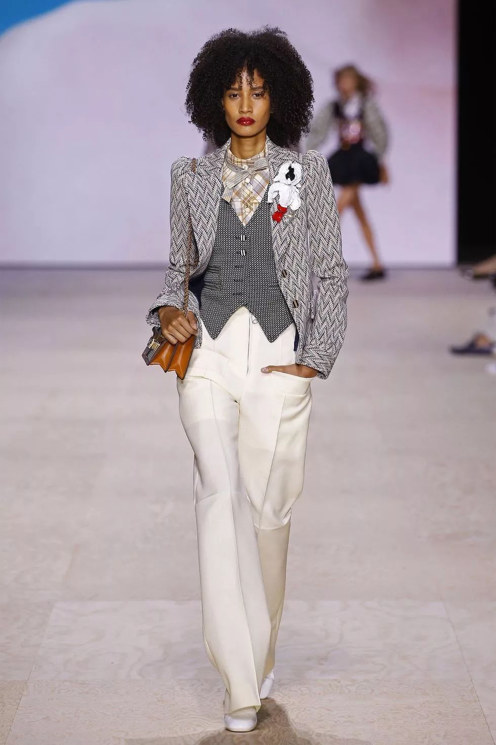 lv,miu miu,givenchy2020早春秀场直击