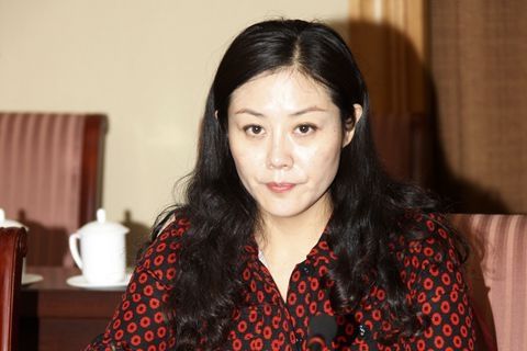 前女副市长受审:与前市委书记同涉"权色交易",职位每年一换