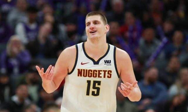 灵活的胖子约基奇又回来了,联盟第一中锋?