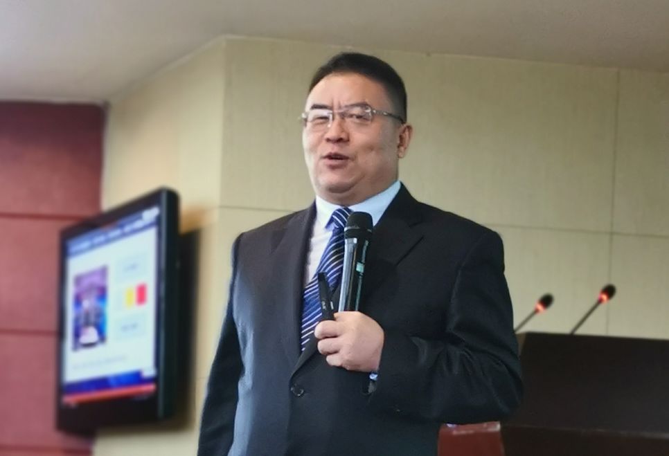 华为集团副总裁葛才丰到访天佑德 解读企业成功经验和方法