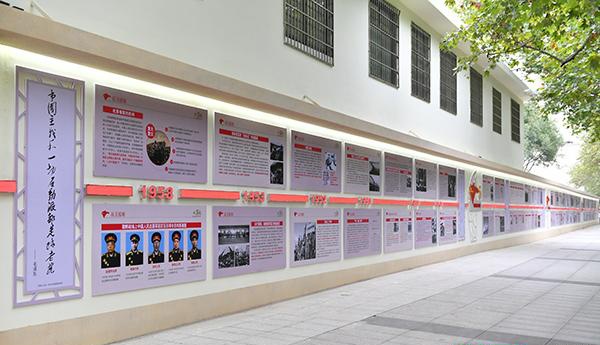 长沙市迎宾路国防教育宣传长廊面向社会开放