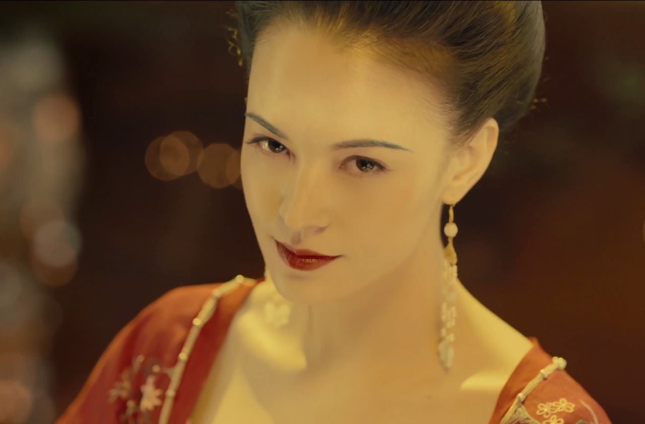 判若两人电影里扮相惊艳剧中造型惨被群嘲又胖又丑