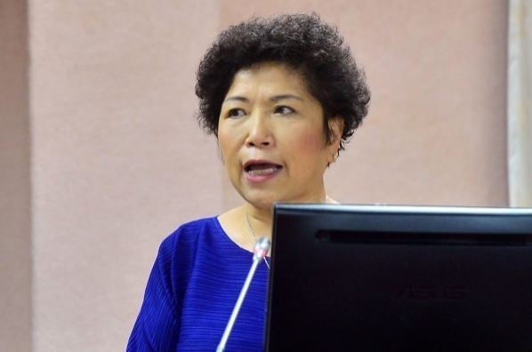 挺港警,这位台湾女性一次次站出来_凤凰网