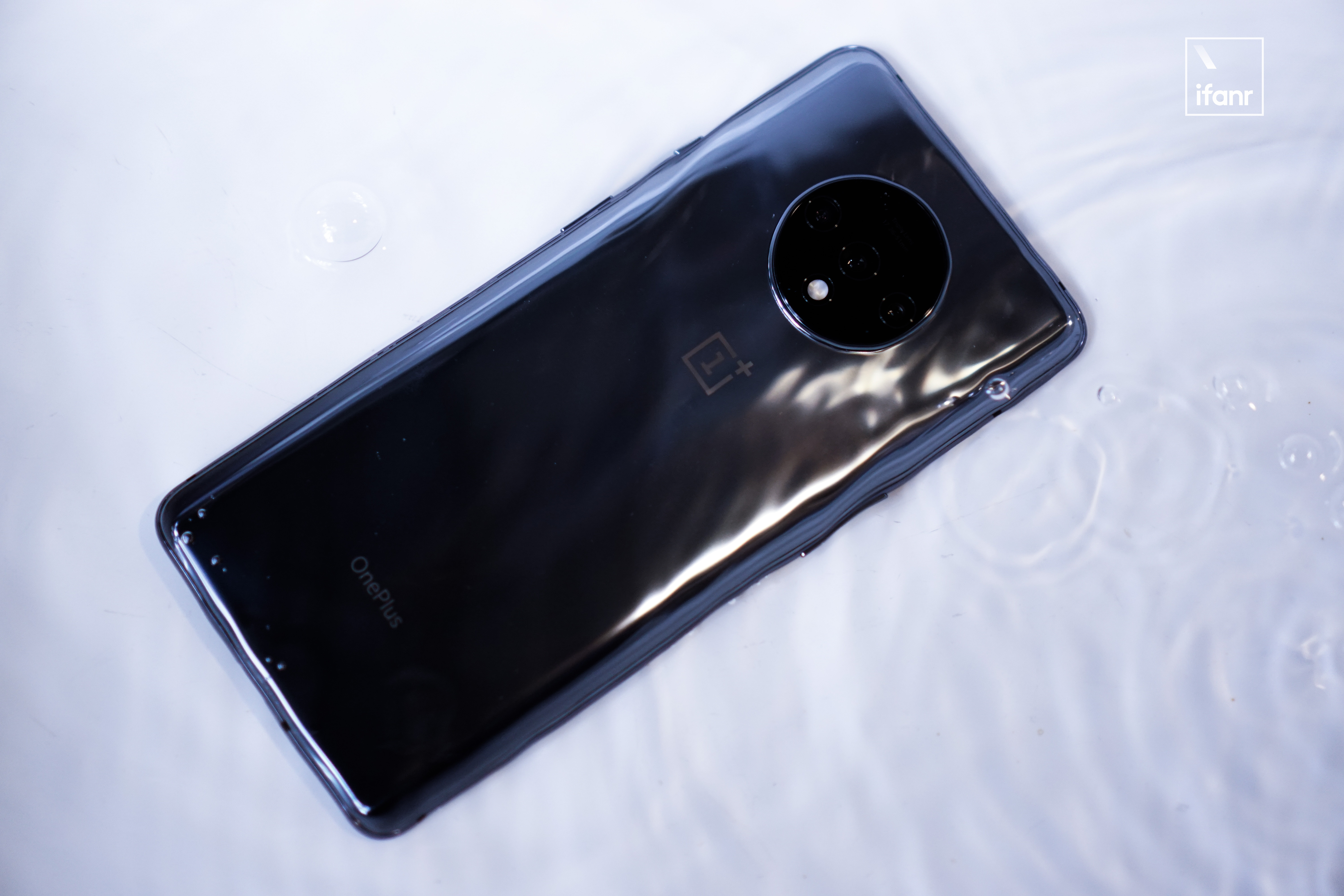 一加7t评测克制低调而不缺实力它就似手机里的性能轿跑