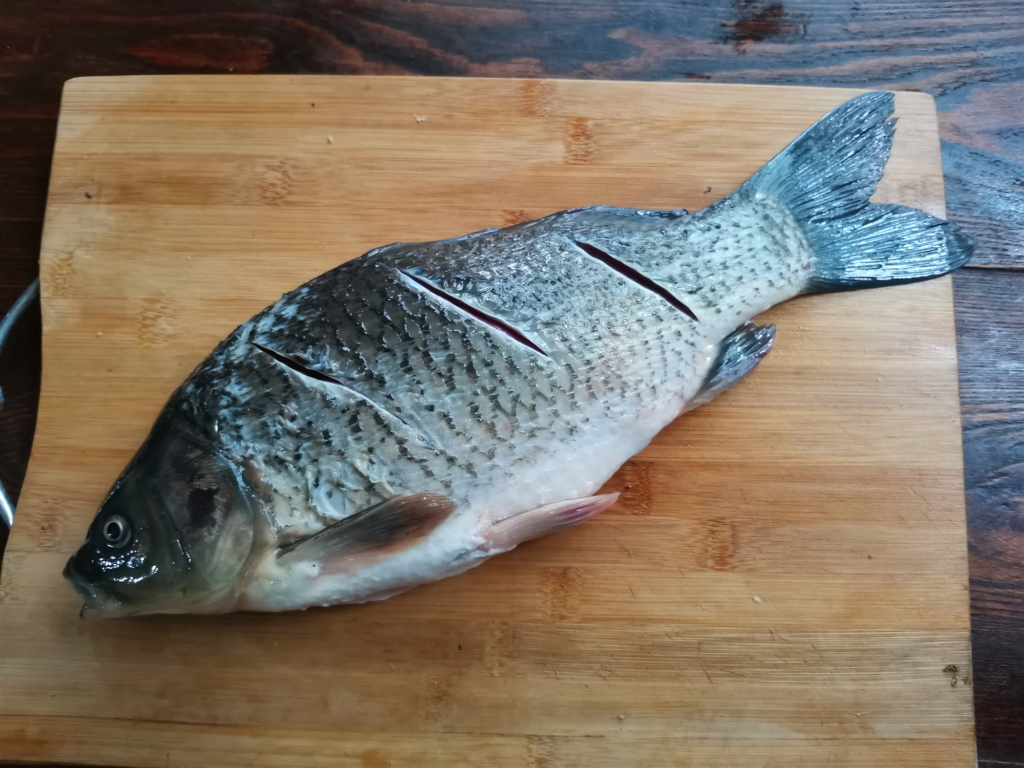 东北有一种野菜,不用花钱买,炖鱼时放些它,味道清香,鱼不腥