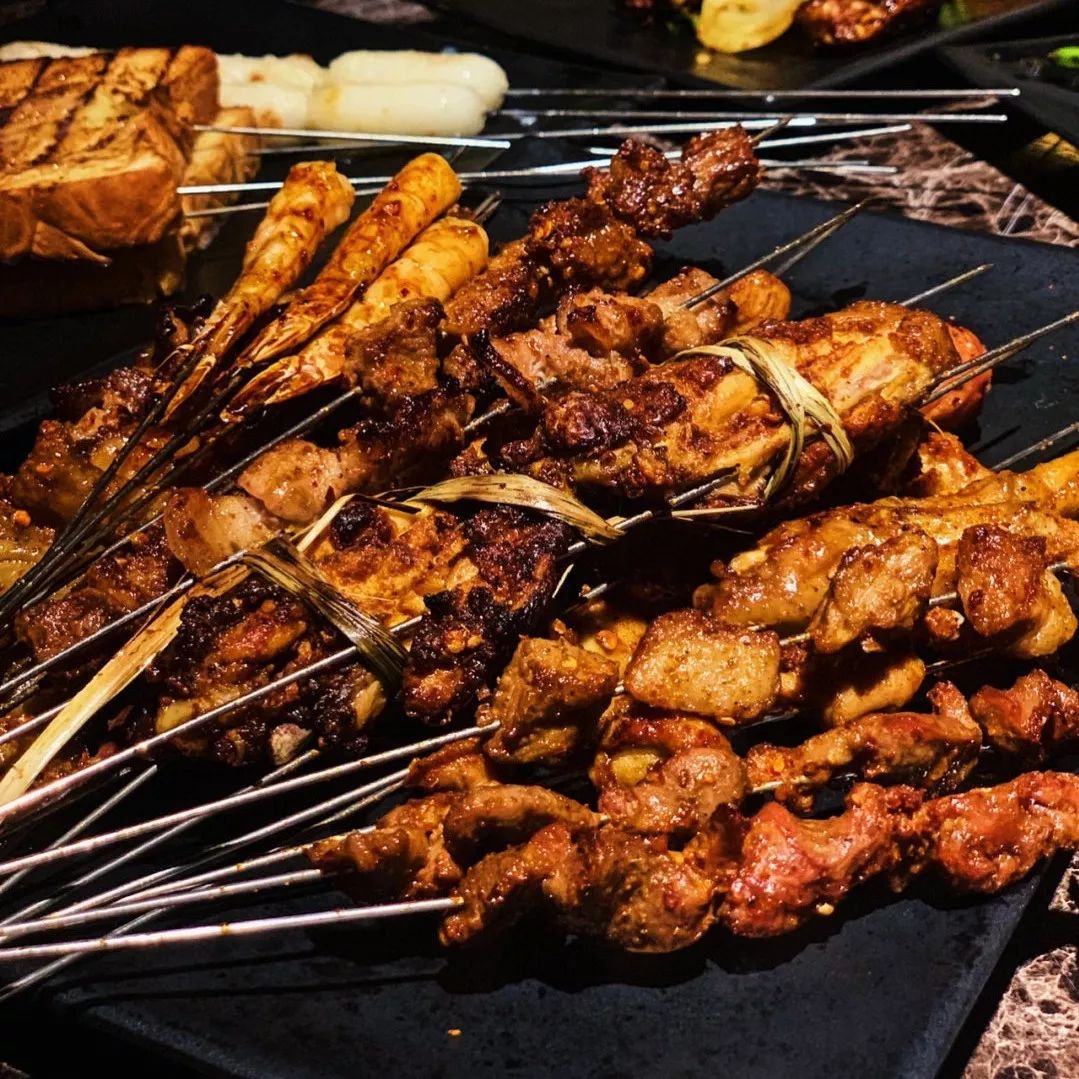 深夜的胃总是不由自主地想念烧烤.