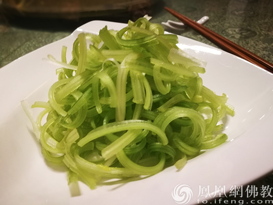 高纤维食物芹菜：瘦身减肥佳品