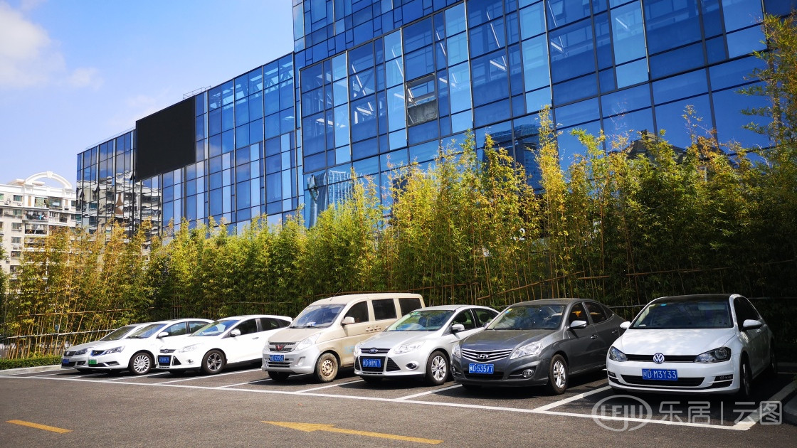 银川市大型公共停车场将逐步推广充电设施