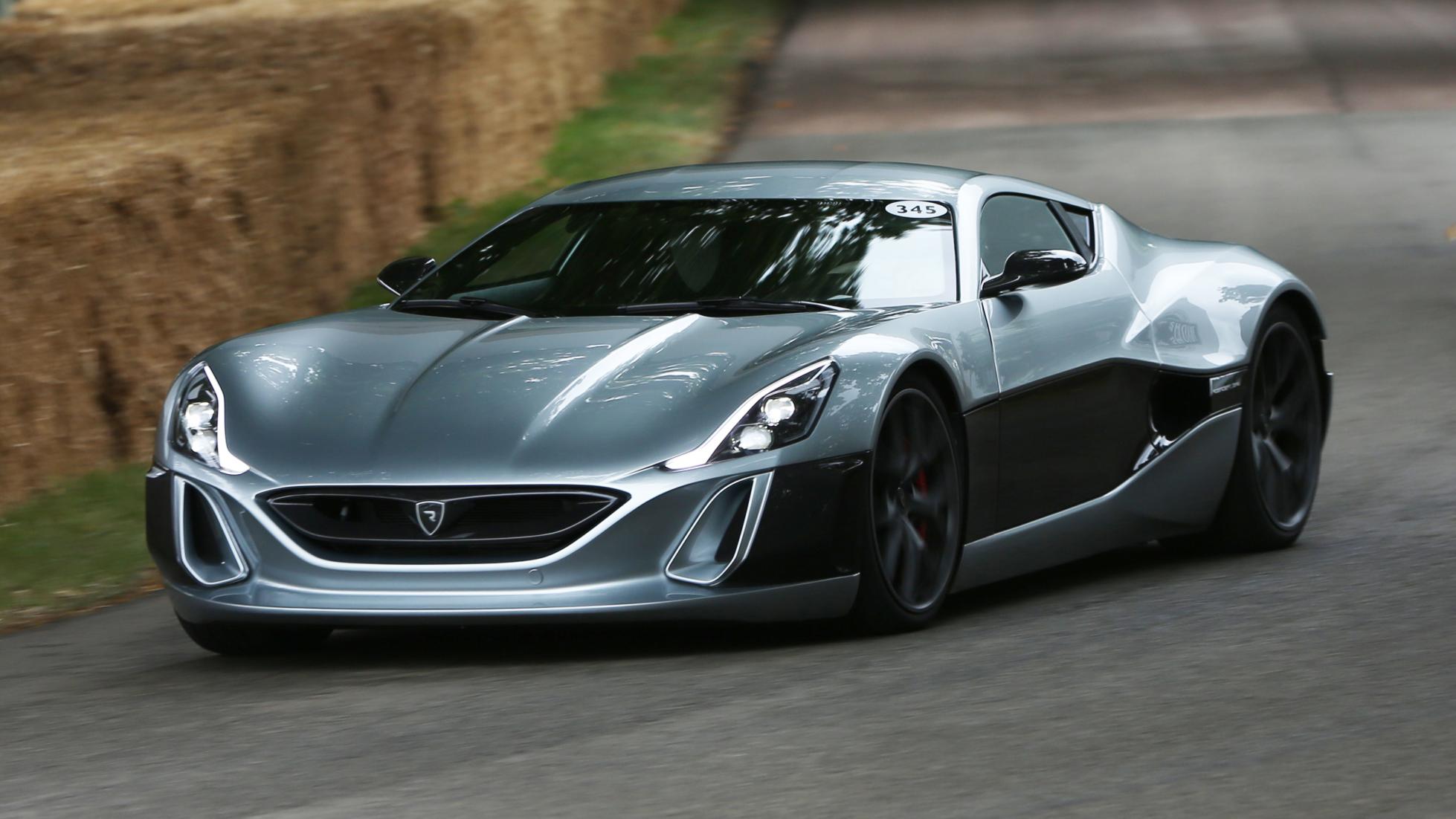 打开凤凰新闻,查看更多高清图片生产狂野的时速258mph,rimac c_two