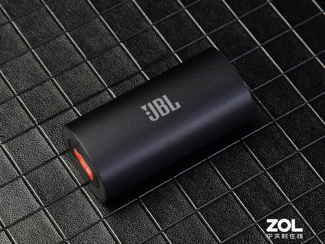 轻如羽翼 自由聆听 jbl c230tws真无线耳机评测__凤凰网