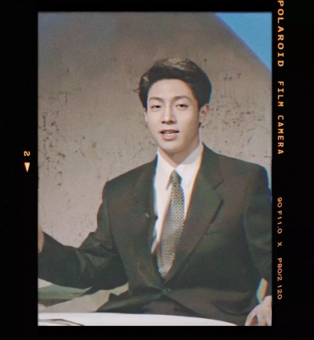 年轻时候的帅气小撒,必须是颜值超群的大帅哥1999年,刚毕业的撒贝宁就