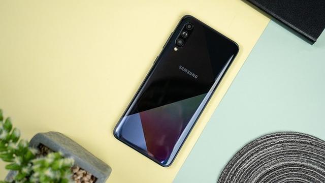 三星galaxy a90 5g:面對當下人們對智能手機功能不斷提高的需求,這款