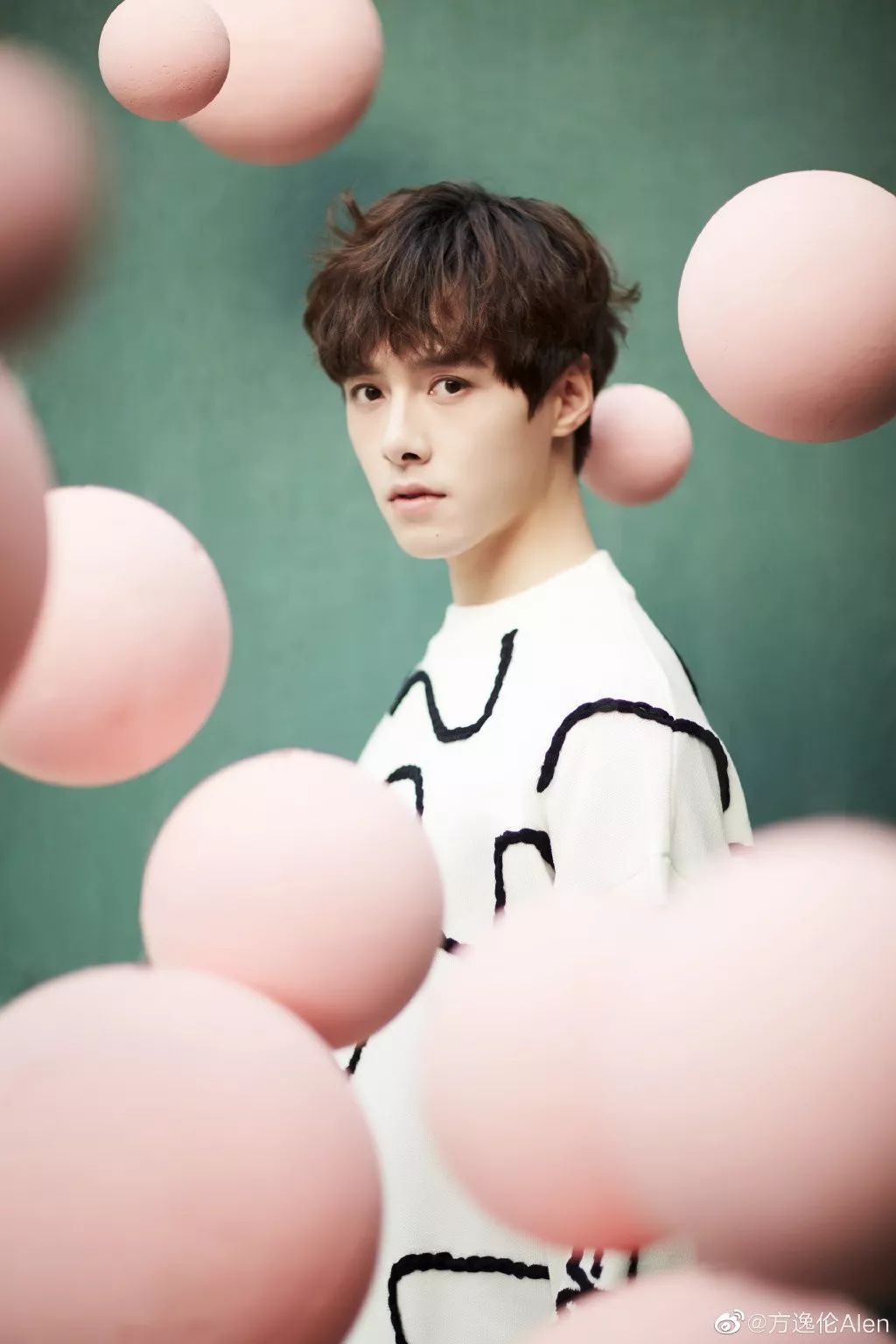 想见你星情报独家专访方逸伦多才多艺的宝藏男孩