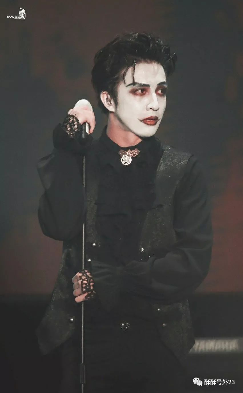 薛之谦 小丑妆__凤凰网