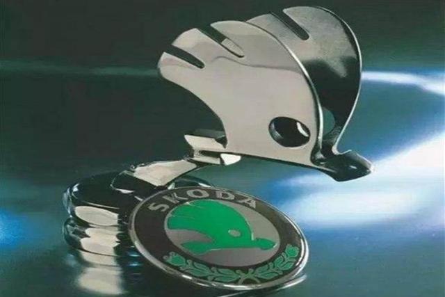 汽车圈内最丑的5个车标尤其是最后一个简直无法直视